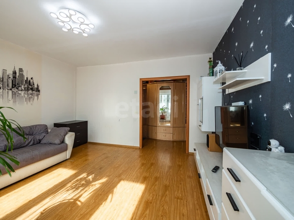 
  Продается 2-комн. квартира, 52.5 м², В. Высоцкого ул, д. 50/2
. Фото 3.