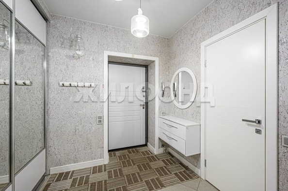 
  Продается 2-комн. квартира, 55.7 м², Есенина ул, д. 67
. Фото 15.