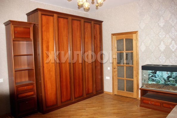 
  Продается 3-комн. квартира, 104.4 м², Фрунзе ул, д. 18/1
. Фото 5.