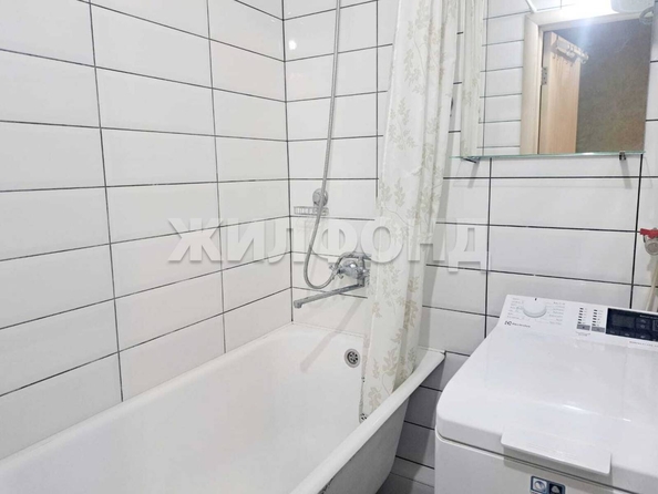 
  Продается 4-комн. квартира, 61.4 м², Широкая ул, д. 7
. Фото 16.