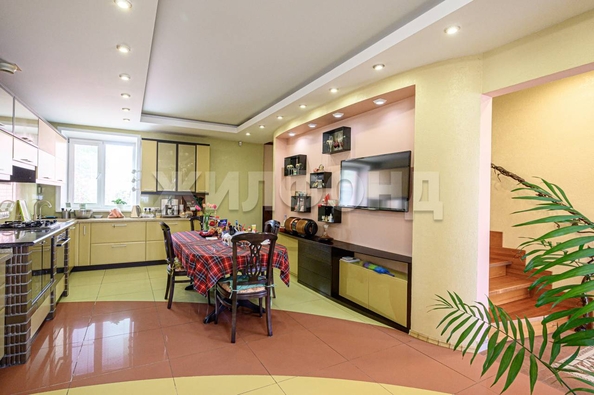 
  Продается дом, 356.1 м², Новосибирск
. Фото 18.