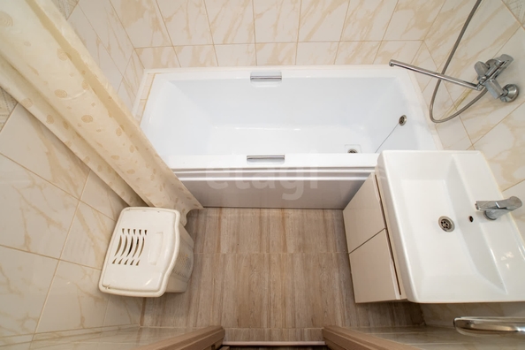 
  Продается 2-комн. квартира, 52.1 м², Титова ул, д. 236/2
. Фото 11.