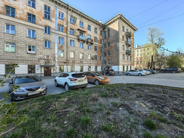 
  Продается 3-комн. квартира, 67 м², Дзержинского пр-кт, д. 2
. Фото 1.