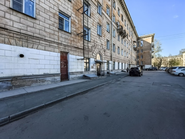 
  Продается 3-комн. квартира, 67 м², Дзержинского пр-кт, д. 2
. Фото 2.