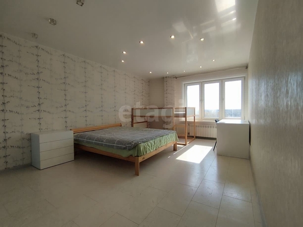 
  Продается 2-комн. квартира, 64.9 м², Колхидская ул, д. 31
. Фото 4.