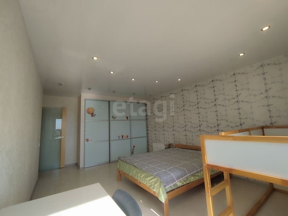 
  Продается 2-комн. квартира, 64.9 м², Колхидская ул, д. 31
. Фото 5.