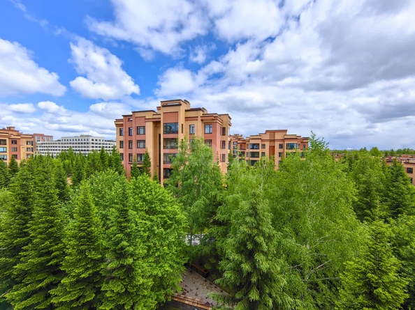 
  Продается 4-комн. квартира, 165 м², Кедровая ул, д. 45
. Фото 35.