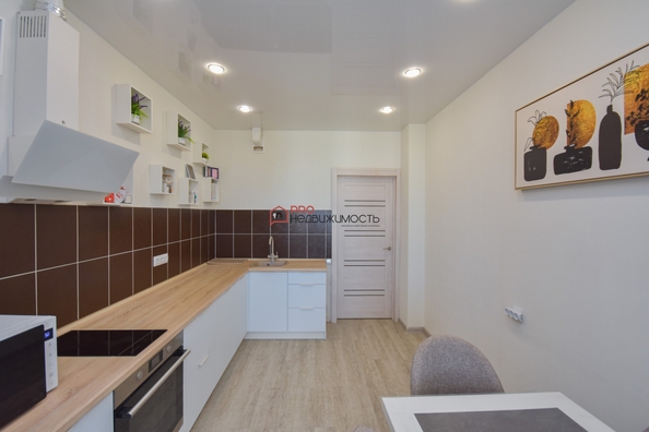 
  Продается 3-комн. квартира, 89.9 м², ЖК 25 лет октября, дом 2
. Фото 2.