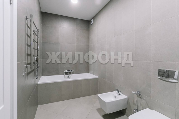 
  Продается 3-комн. квартира, 127.3 м², Богдана Хмельницкого ул, д. 11/3
. Фото 17.