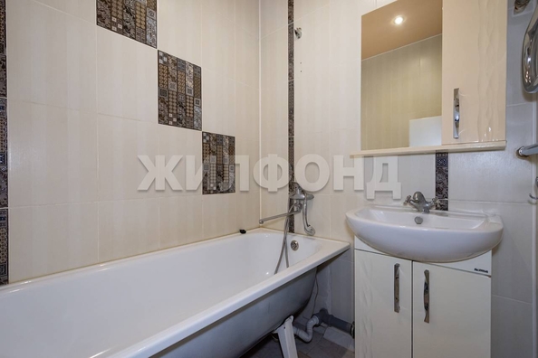 
  Продается 3-комн. квартира, 69.5 м², Свечникова ул, д. 6
. Фото 4.