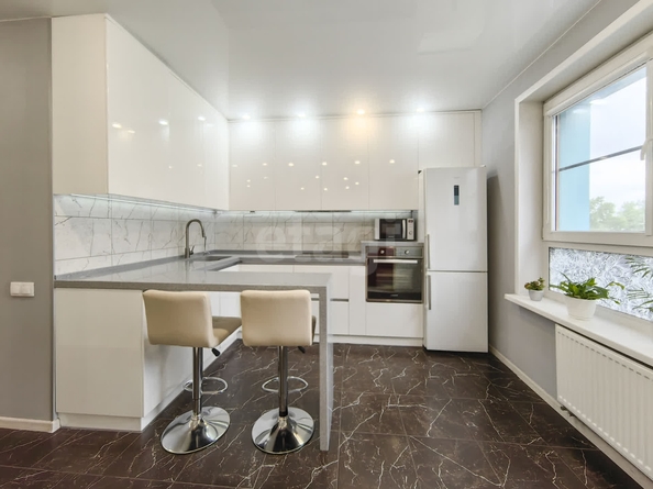 
  Продается 3-комн. квартира, 72 м², Дунаевского ул, д. 14
. Фото 1.