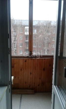 
  Продается 2-комн. квартира, 42 м², Семьи Шамшиных ул, д. 83
. Фото 9.