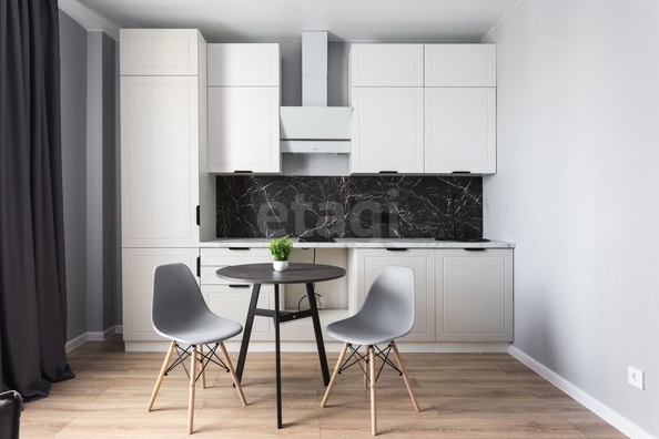 
  Продается 2-комн. квартира, 40 м², Немировича-Данченко ул, д. 16/2
. Фото 2.