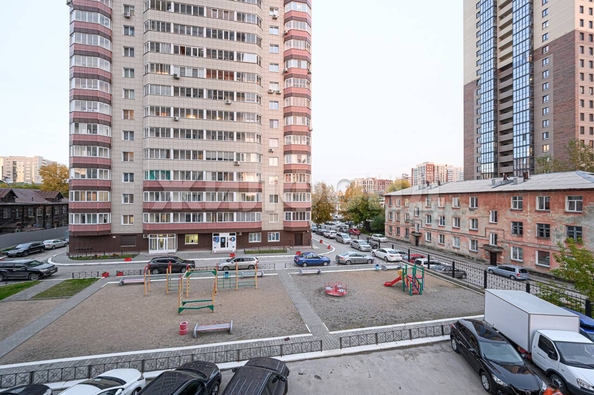 
  Продается 1-комн. квартира, 35.2 м², Романова ул, д. 60
. Фото 12.