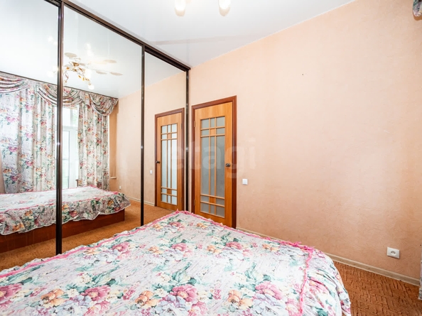 
  Продается 3-комн. квартира, 55.5 м², Красный пр-кт, д. 74
. Фото 2.