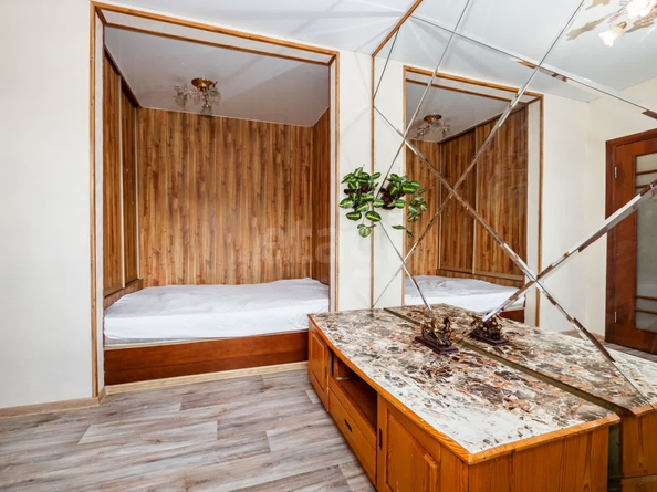 
  Продается 3-комн. квартира, 55.5 м², Красный пр-кт, д. 74
. Фото 5.