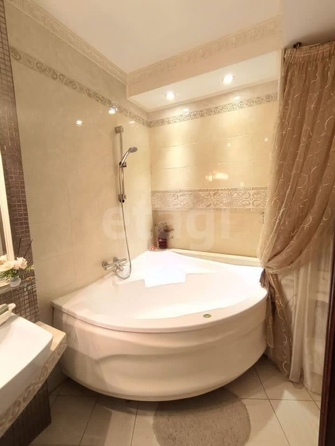 
  Продается 2-комн. квартира, 61.8 м², Галущака ул, д. 15
. Фото 1.
