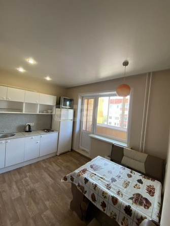 
  Сдается 1-комн. квартира, 37 м², Ключ-Камышенское Плато ул, д. 26
. Фото 8.