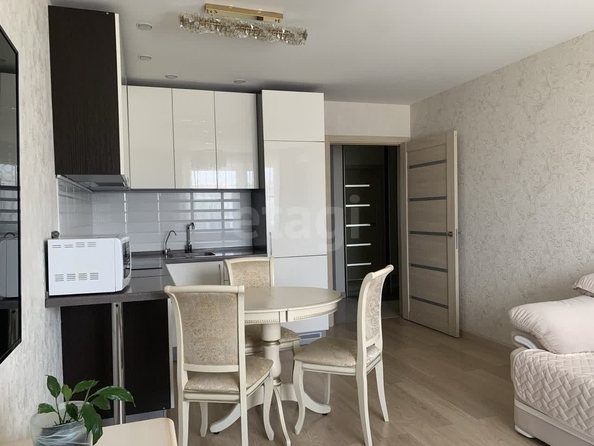 
  Продается 2-комн. квартира, 58.7 м², Большевистская ул, д. 108
. Фото 4.