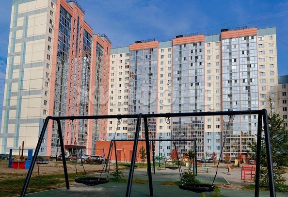 
  Продается 2-комн. квартира, 59.2 м², Петухова ул, д. 156
. Фото 12.