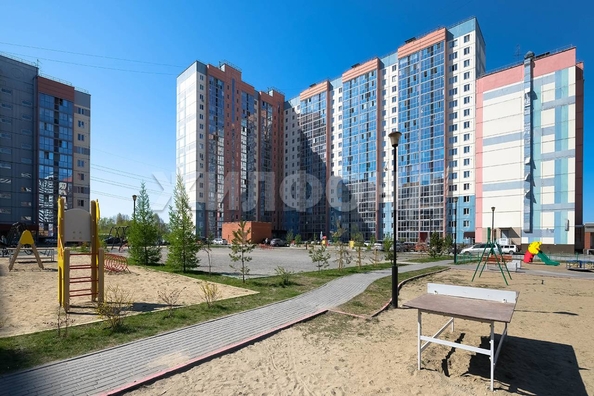 
  Продается 2-комн. квартира, 59.2 м², Петухова ул, д. 156
. Фото 6.
