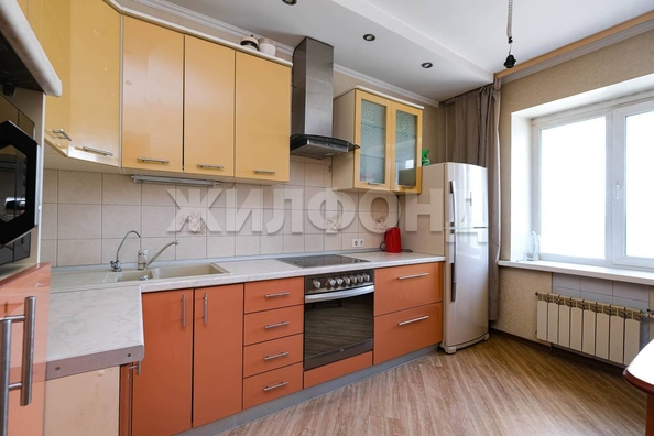 
  Продается 3-комн. квартира, 90 м², Кошурникова ул, д. 8
. Фото 1.