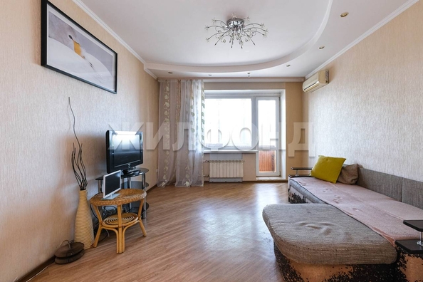 
  Продается 3-комн. квартира, 90 м², Кошурникова ул, д. 8
. Фото 9.