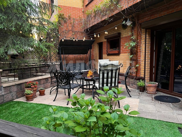 
  Продается 4-комн. квартира, 224.3 м², Кедровая ул, д. 43/4
. Фото 2.