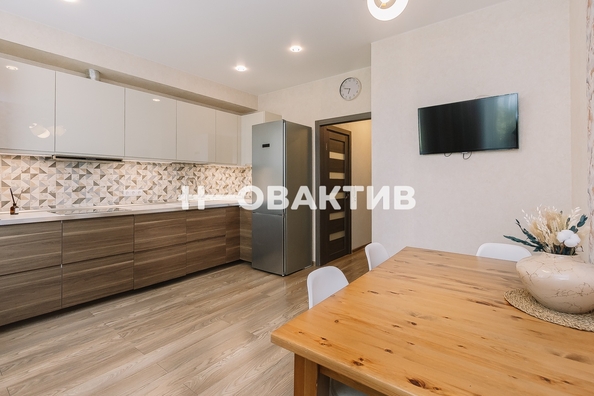 
  Продается 3-комн. квартира, 90 м², Дзержинского пр-кт, д. 75
. Фото 16.