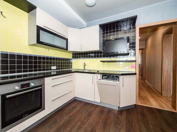 
  Сдается 2-комн. квартира, 53 м², Рябиновая ул, д. 10/1
. Фото 1.
