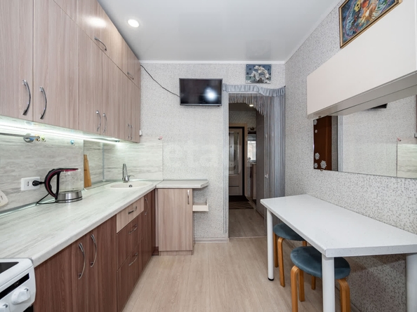 
  Продается 3-комн. квартира, 59.5 м², Объединения ул, д. 96/1
. Фото 3.
