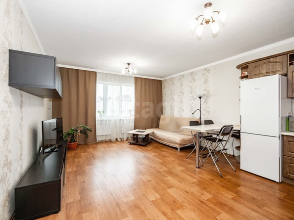 
  Продается 2-комн. квартира, 58 м², В. Высоцкого ул, д. 54/1
. Фото 2.