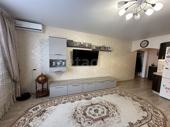 
  Продается 2-комн. квартира, 76 м², Татьяны Снежиной ул, д. 49
. Фото 3.