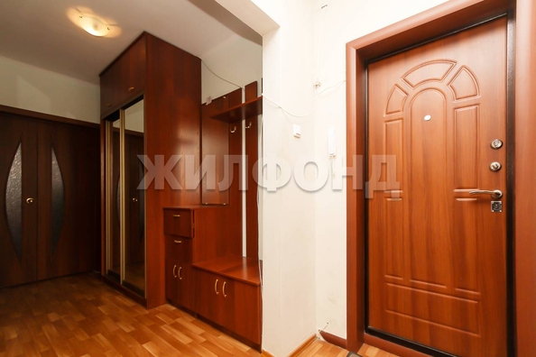 
  Продается 2-комн. квартира, 52.5 м², Краузе ул, д. 19
. Фото 4.