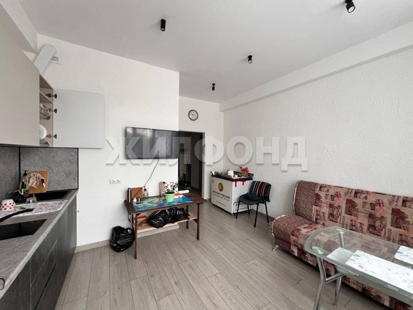 
  Продается 2-комн. квартира, 76.8 м², Беловежская ул, д. 6/1
. Фото 2.