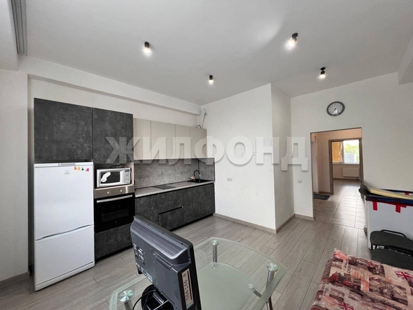 
  Продается 2-комн. квартира, 76.8 м², Беловежская ул, д. 6/1
. Фото 6.