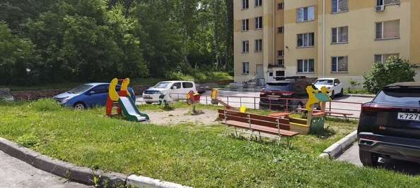 
  Продается 2-комн. квартира, 57.1 м², Пригородная ул, д. 17
. Фото 11.