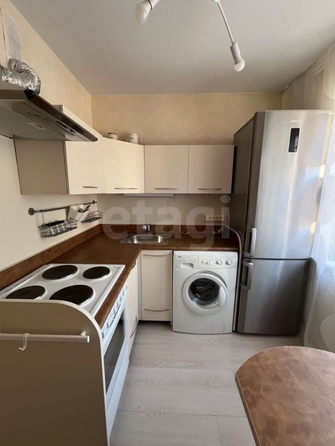 
  Сдается 2-комн. квартира, 43 м², Есенина ул, д. 33
. Фото 1.