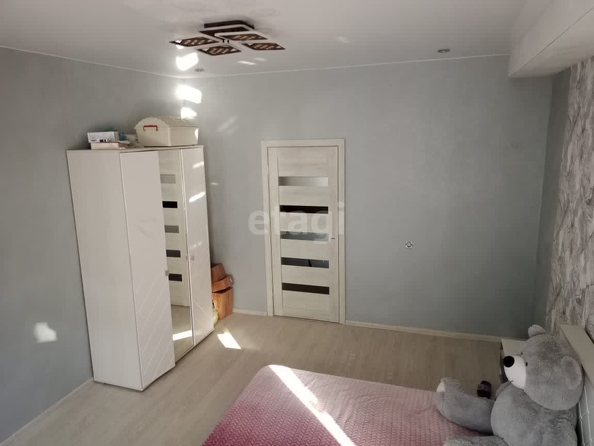 
  Продается 3-комн. квартира, 69.4 м², Большевистская ул, д. 26
. Фото 9.