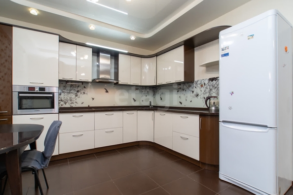 
  Продается 3-комн. квартира, 102 м², Степная ул, д. 6
. Фото 1.