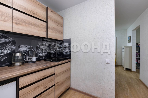 
  Продается 2-комн. квартира, 42.1 м², Богдана Хмельницкого ул, д. 11/2
. Фото 10.