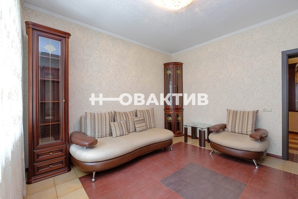 
  Продается 3-комн. квартира, 221.8 м², Красный пр-кт, д. 153А
. Фото 10.