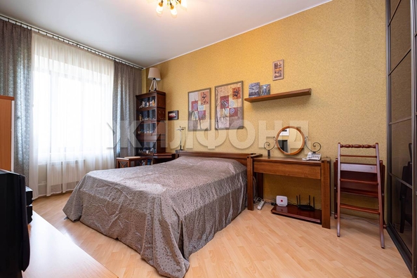 
  Продается 2-комн. квартира, 62 м², Крылова ул, д. 28/1
. Фото 17.