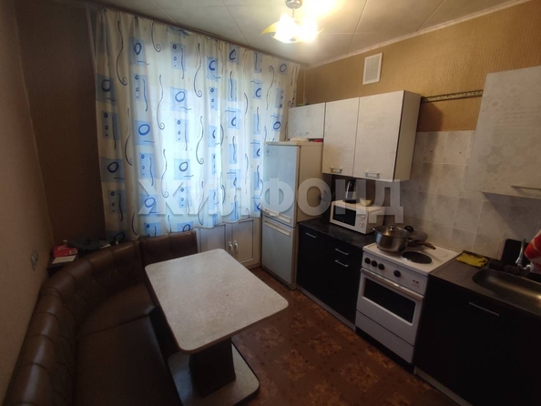 
  Продается 3-комн. квартира, 56 м², Большевистская ул, д. 155
. Фото 3.