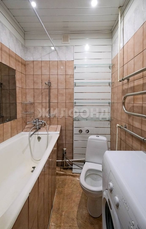 
  Продается 3-комн. квартира, 56 м², Большевистская ул, д. 155
. Фото 15.