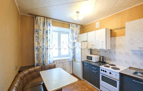 
  Продается 3-комн. квартира, 56 м², Большевистская ул, д. 155
. Фото 3.