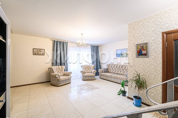 
  Продается 4-комн. квартира, 124.3 м², Вертковская ул, д. 42
. Фото 4.