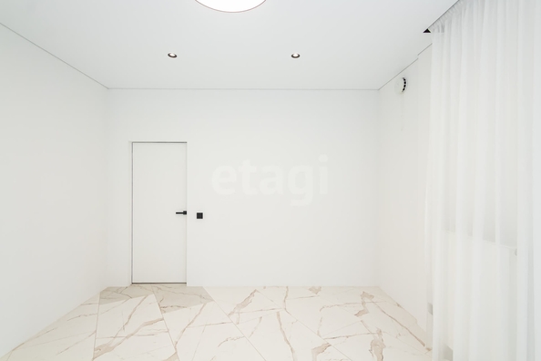 
  Продается 3-комн. квартира, 61.7 м², Коммунистическая ул, д. 10
. Фото 3.