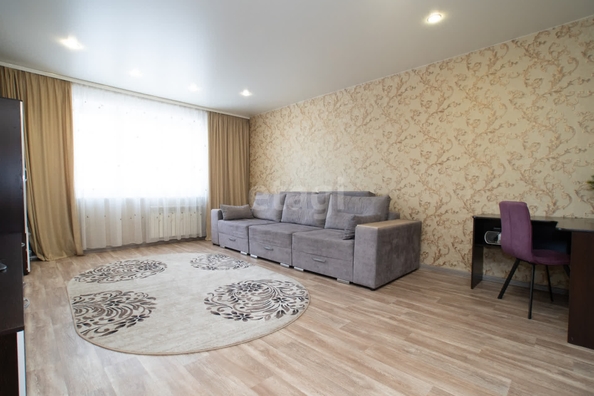 
  Продается 2-комн. квартира, 63.7 м², Николая Сотникова ул, д. 12
. Фото 2.