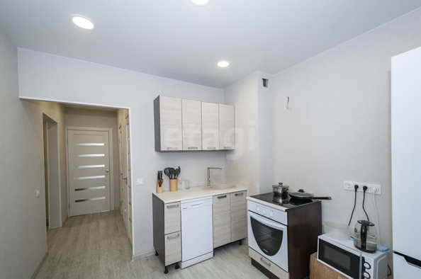 
  Продается 3-комн. квартира, 58.6 м², Плющихинская ул, д. 1
. Фото 2.